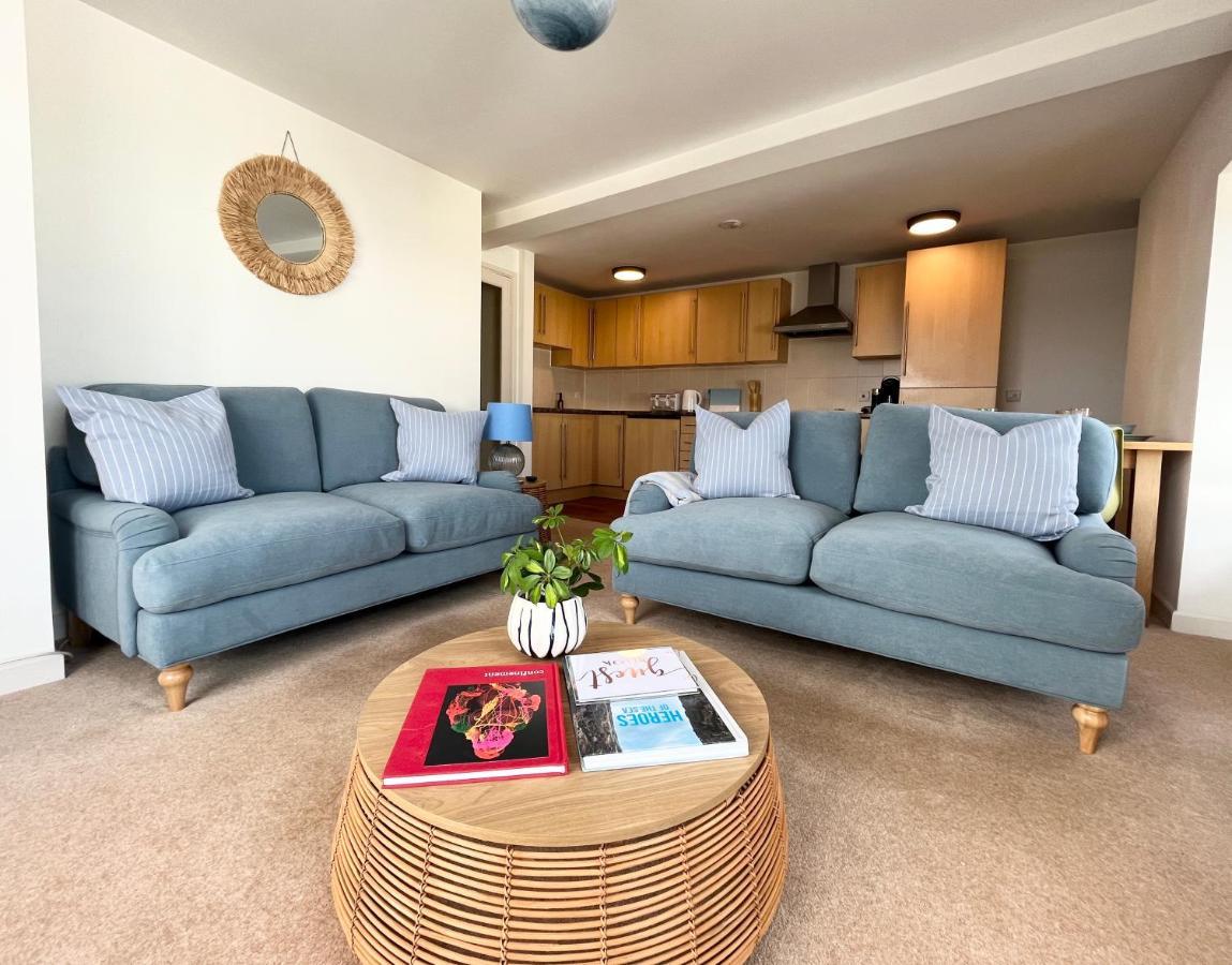 Apres Beach Apartment Sleeps 4 Penzance Esterno foto
