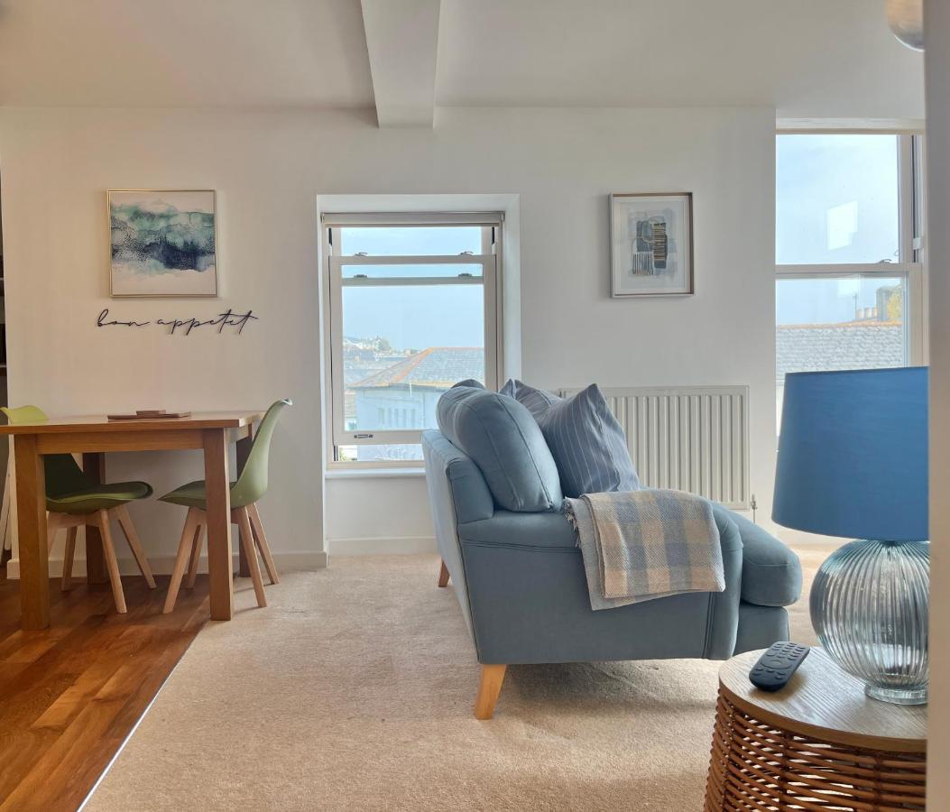 Apres Beach Apartment Sleeps 4 Penzance Esterno foto