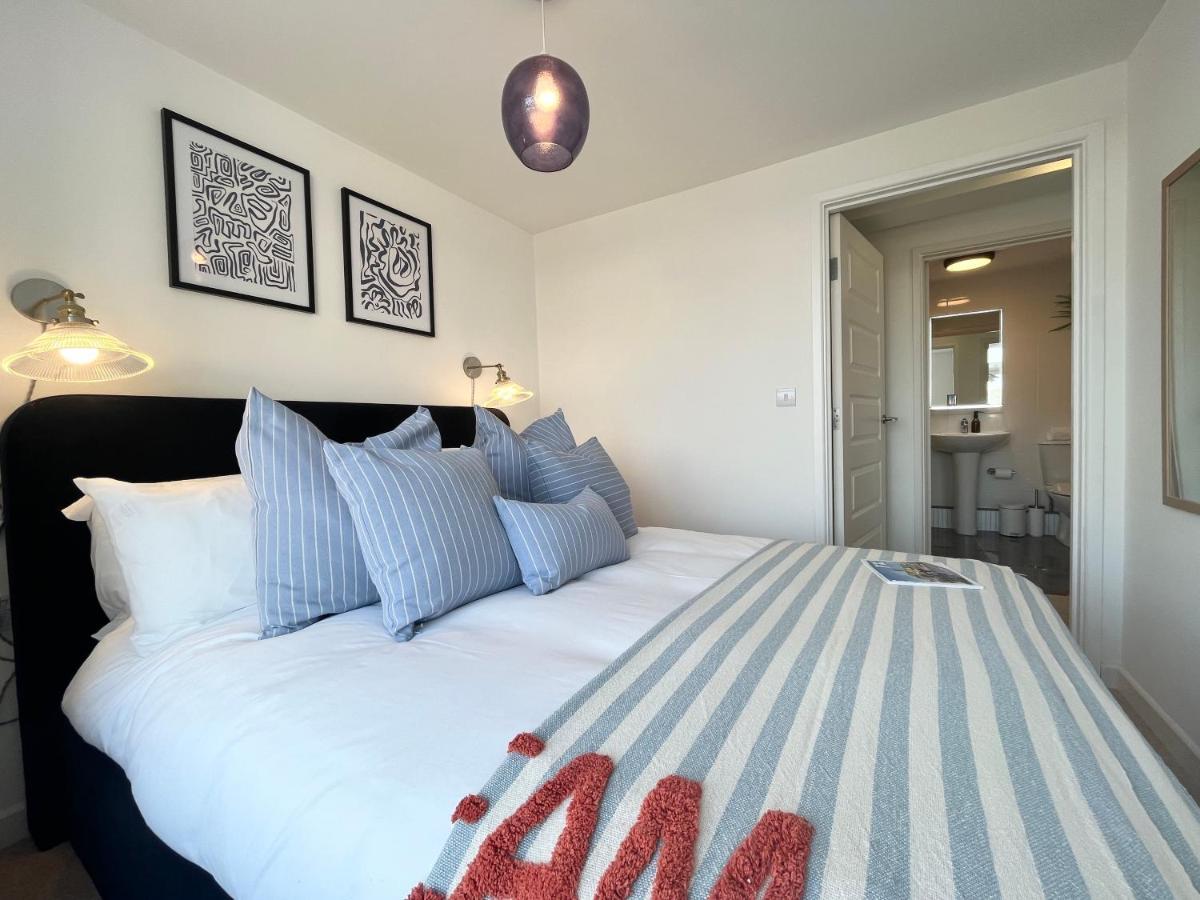 Apres Beach Apartment Sleeps 4 Penzance Esterno foto