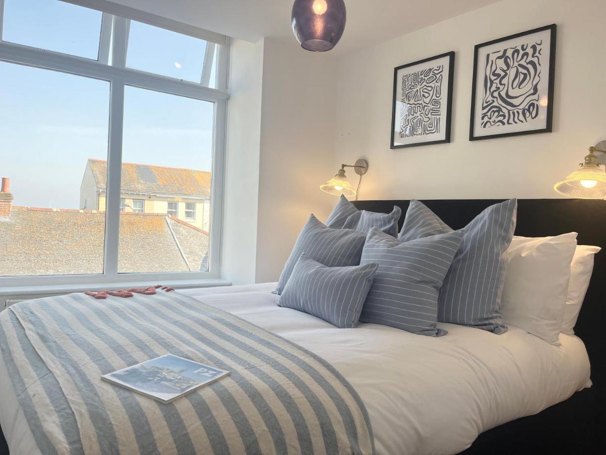 Apres Beach Apartment Sleeps 4 Penzance Esterno foto