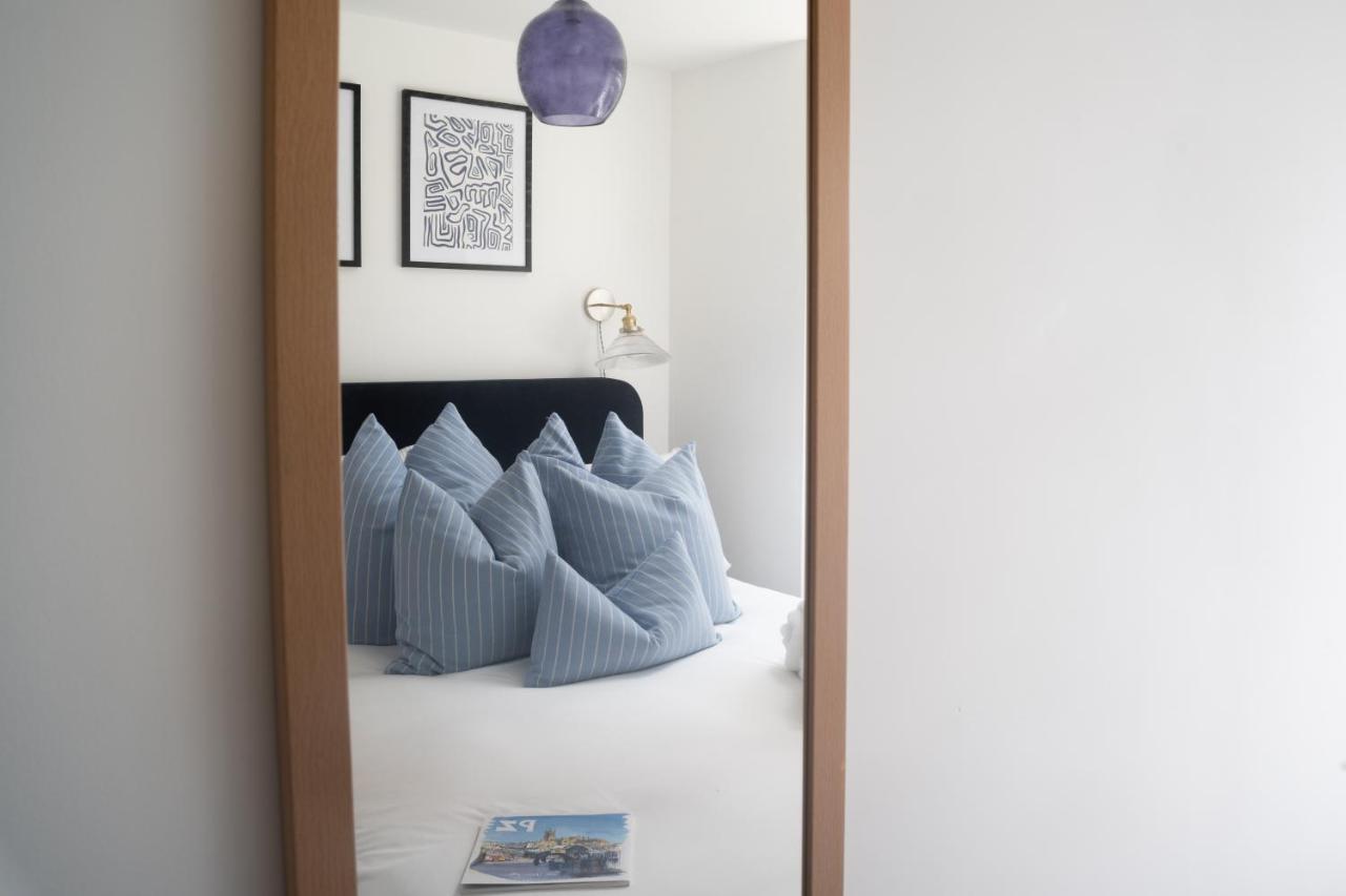 Apres Beach Apartment Sleeps 4 Penzance Esterno foto