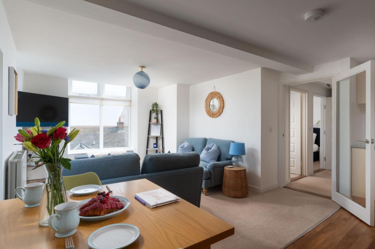 Apres Beach Apartment Sleeps 4 Penzance Esterno foto