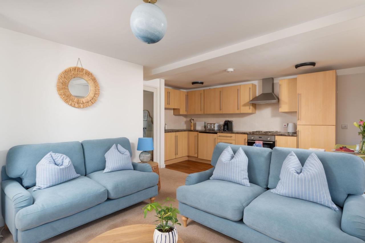 Apres Beach Apartment Sleeps 4 Penzance Esterno foto