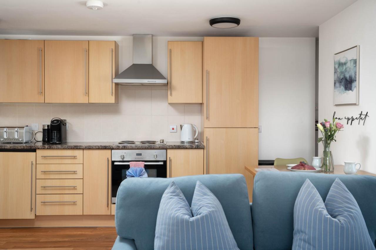 Apres Beach Apartment Sleeps 4 Penzance Esterno foto